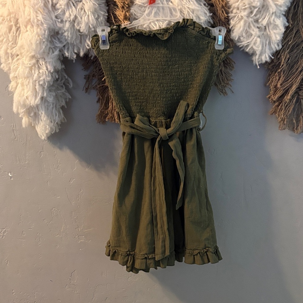 Green Ruffled Sleeveless Dress